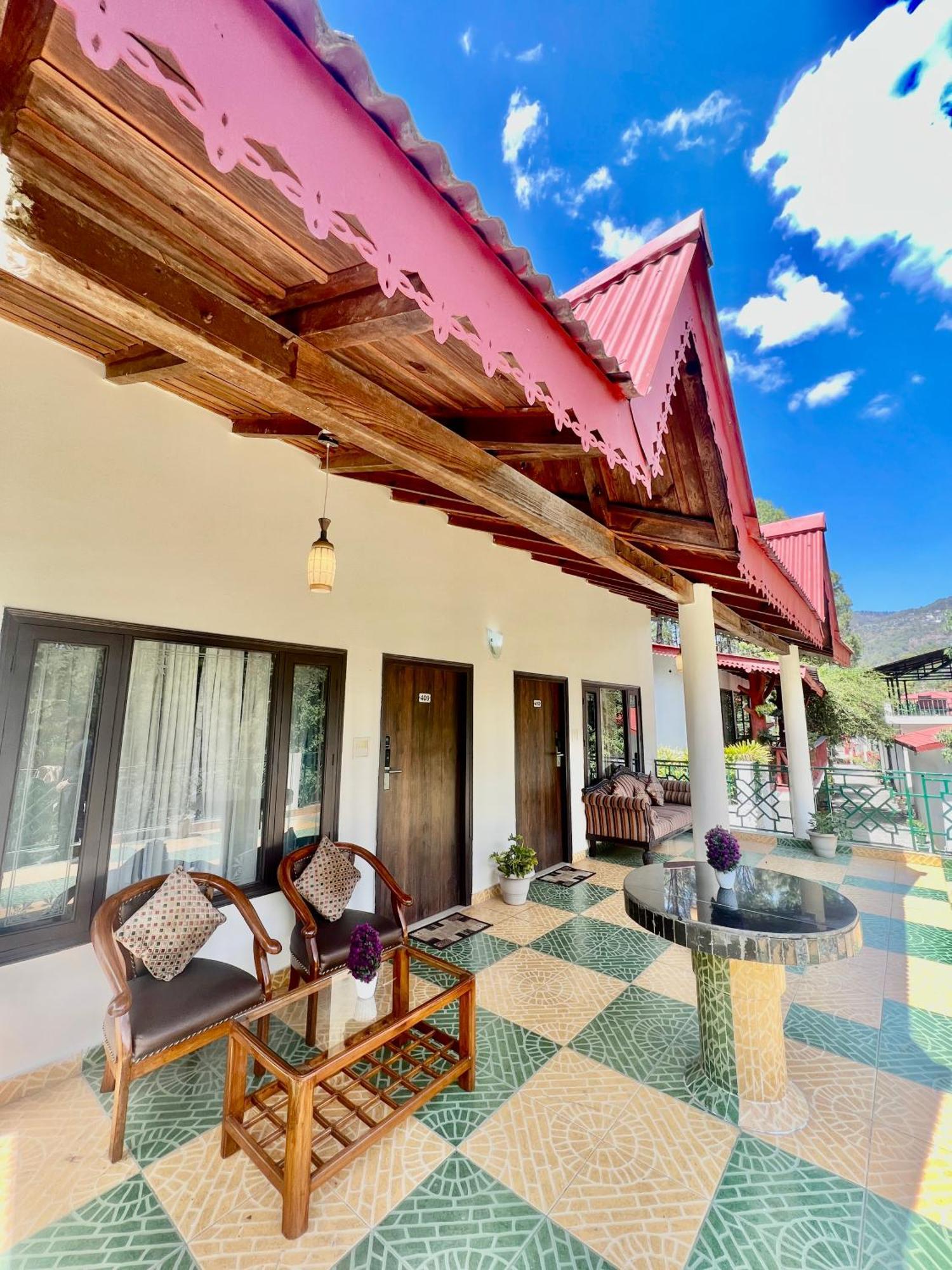 Sea Hawk - Luxury Hill Resort 4 Mins From Bhimtal Lake Exterior foto