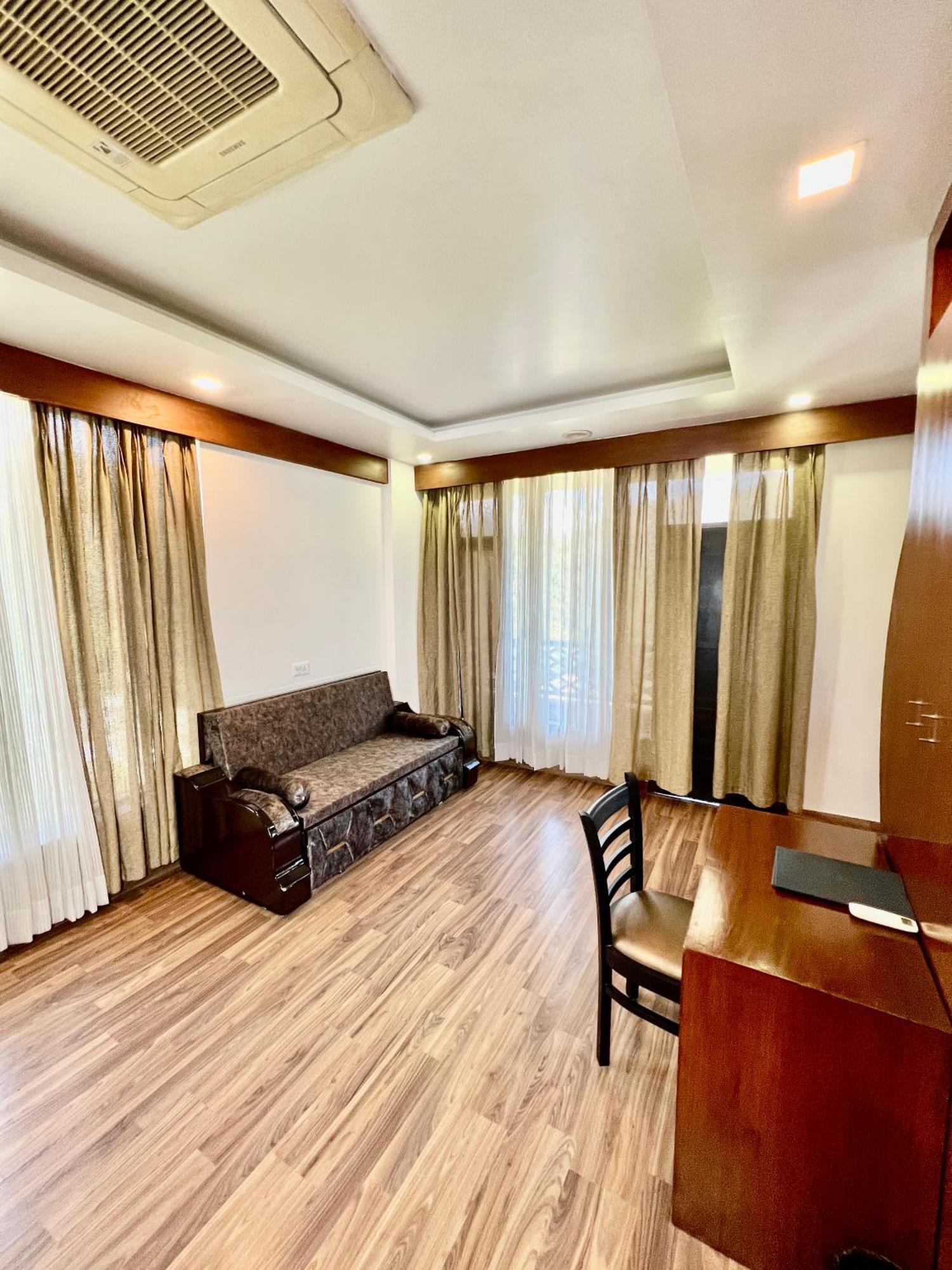 Sea Hawk - Luxury Hill Resort 4 Mins From Bhimtal Lake Exterior foto