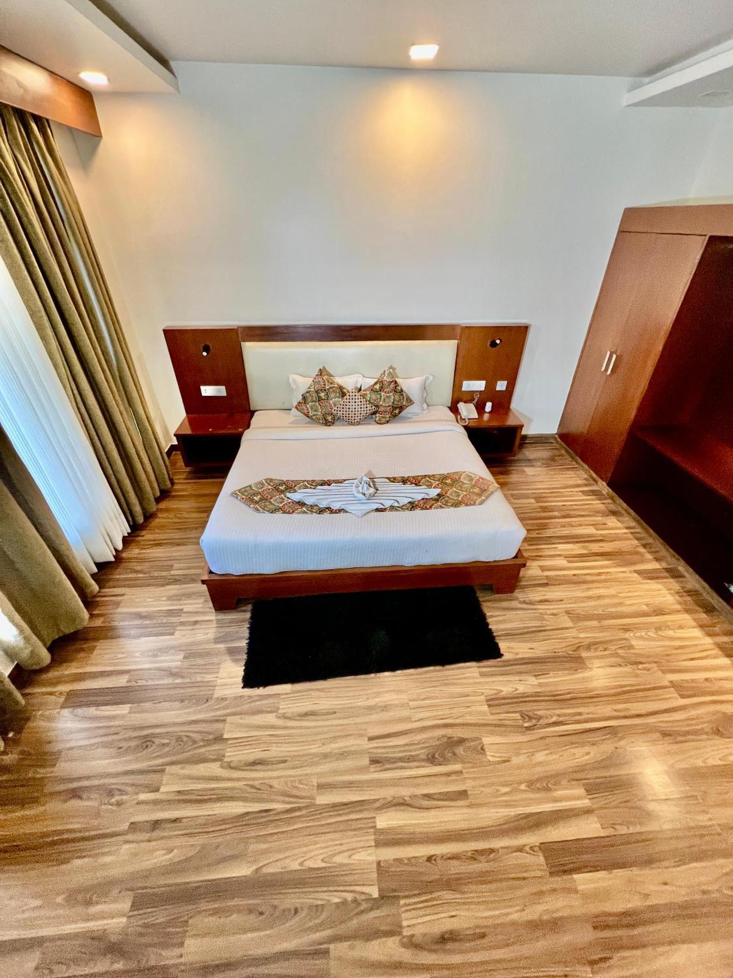 Sea Hawk - Luxury Hill Resort 4 Mins From Bhimtal Lake Exterior foto